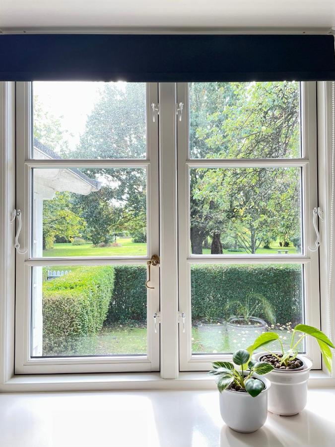 Strandby 1847 B&B Nykøbing Falster Екстериор снимка